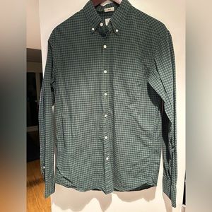 J. Crew Secret Wash Button Down Shirt in Green/Navy Gingham - Slim Fit - Medium